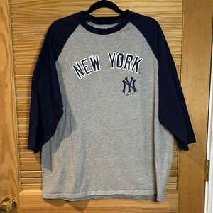 New York Yankees Majestic Gray and Navy 3/4 sleeve shirt